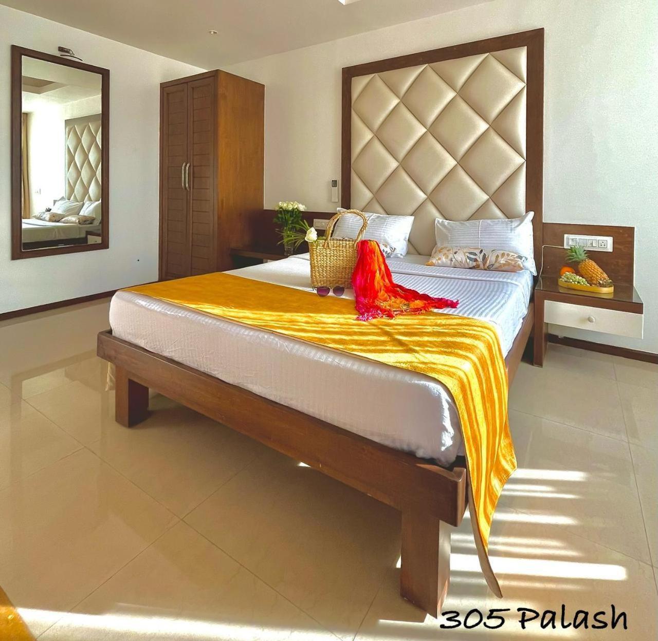 Beach Paradise Miramar Goa Панаджи Екстериор снимка